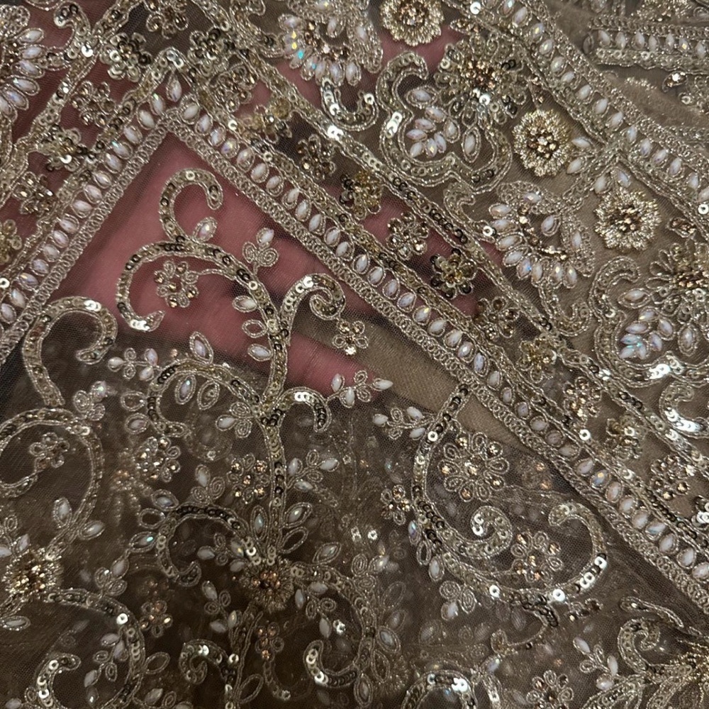 Elegant Gold Embroidered Saree - Picture 2 of 11